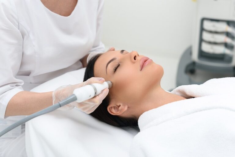 The main reasons that you should consult a dermatologist